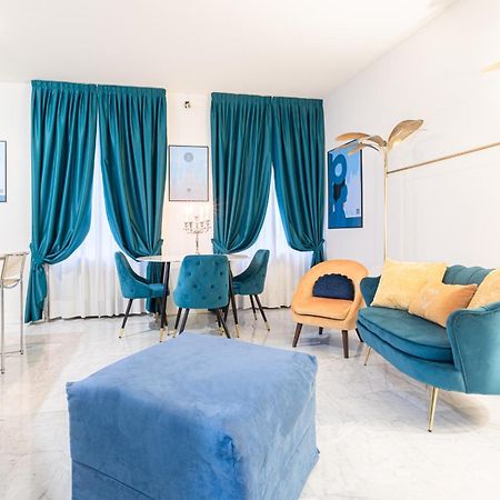 Monte Napoleone Split-Level Terrace Apartment - Top Collection Mailand Exterior foto