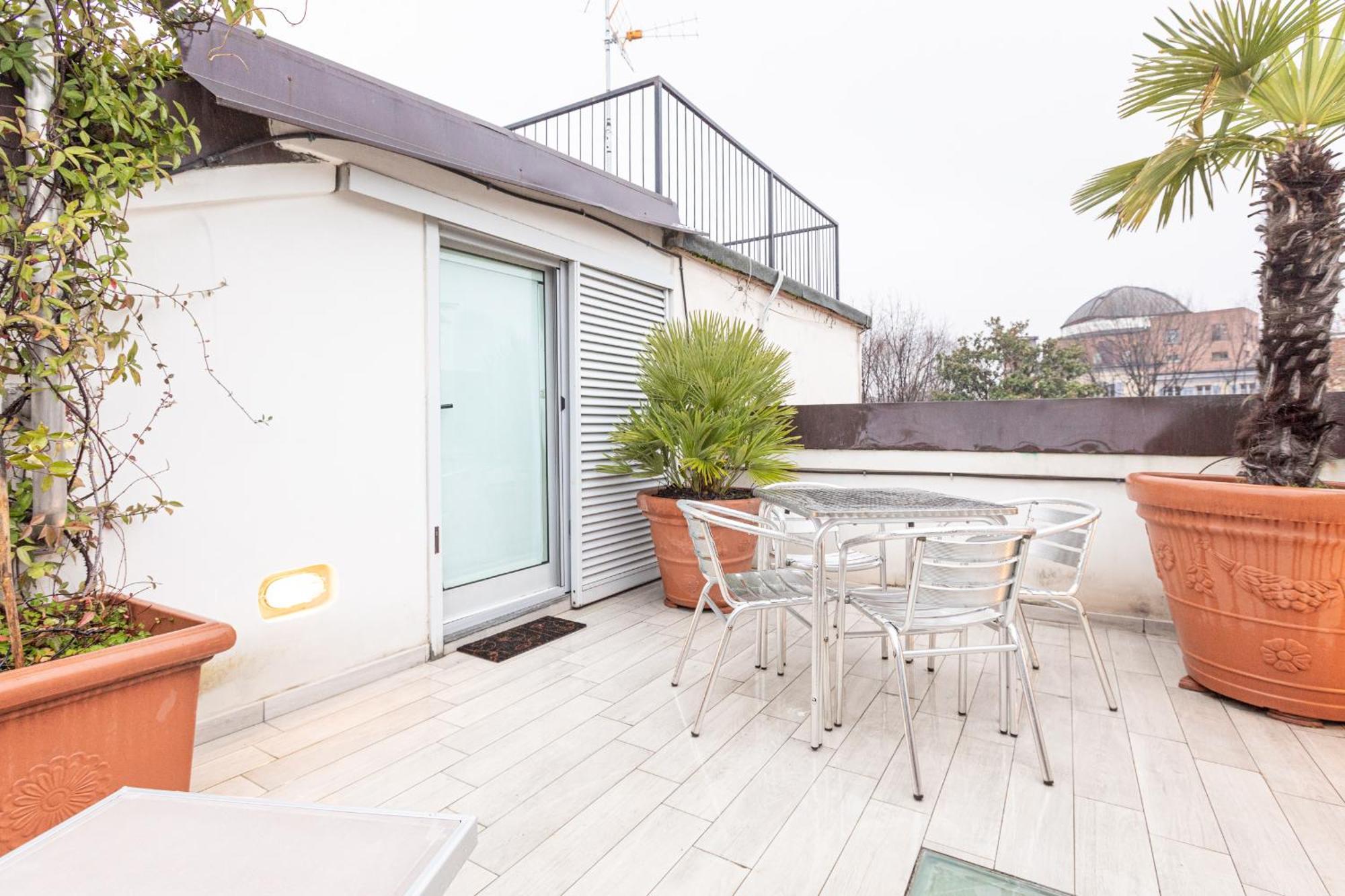 Monte Napoleone Split-Level Terrace Apartment - Top Collection Mailand Exterior foto